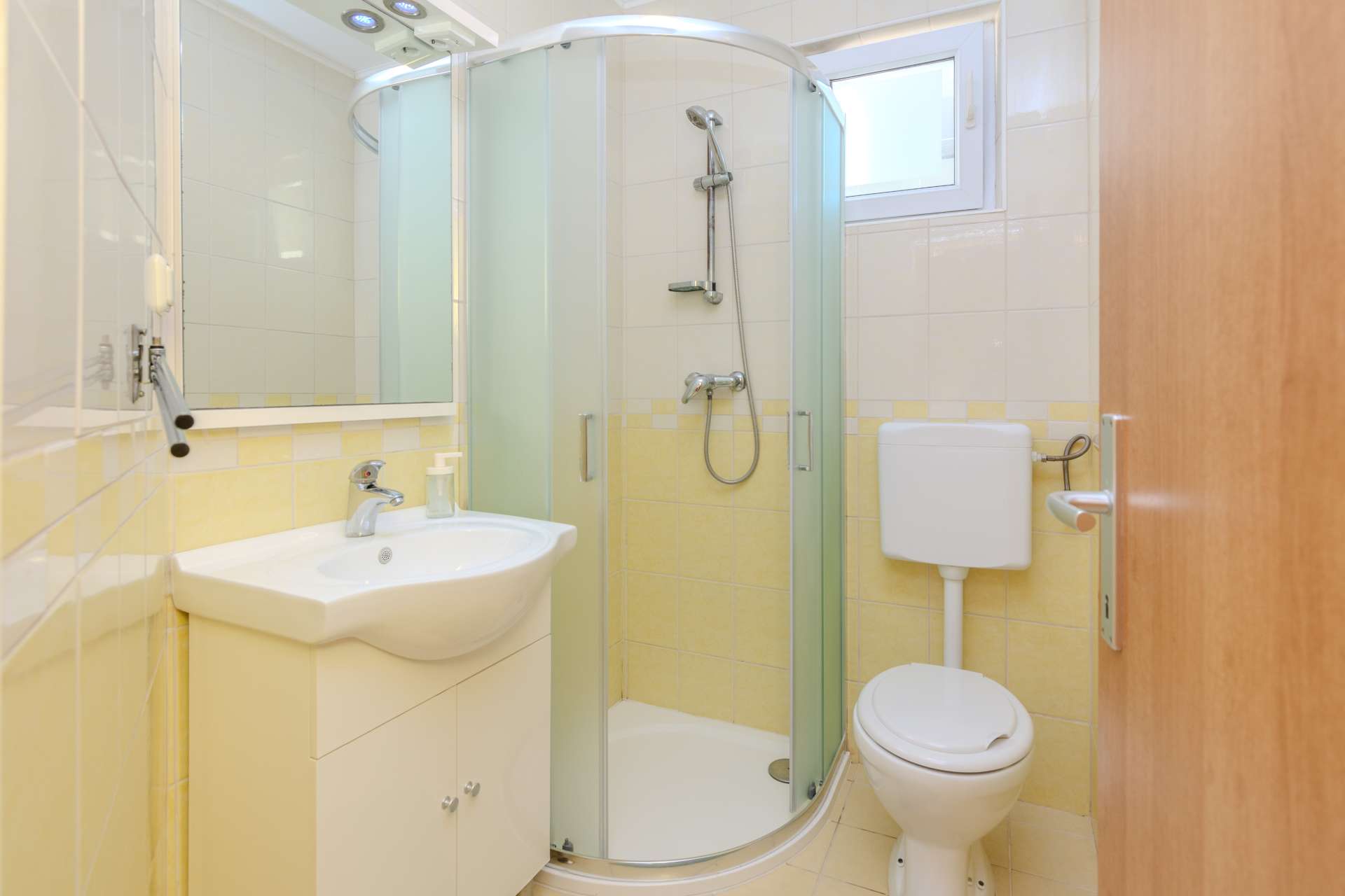 Apartment Mahnet 1