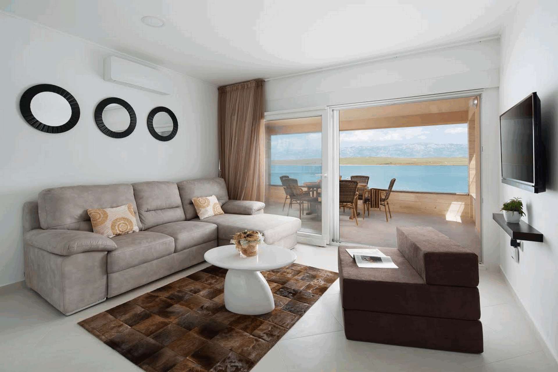 Apartment Vista Royal 4