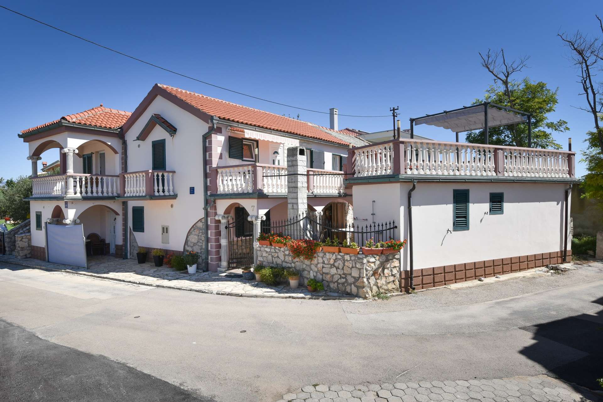 Apartment Ledinko 1