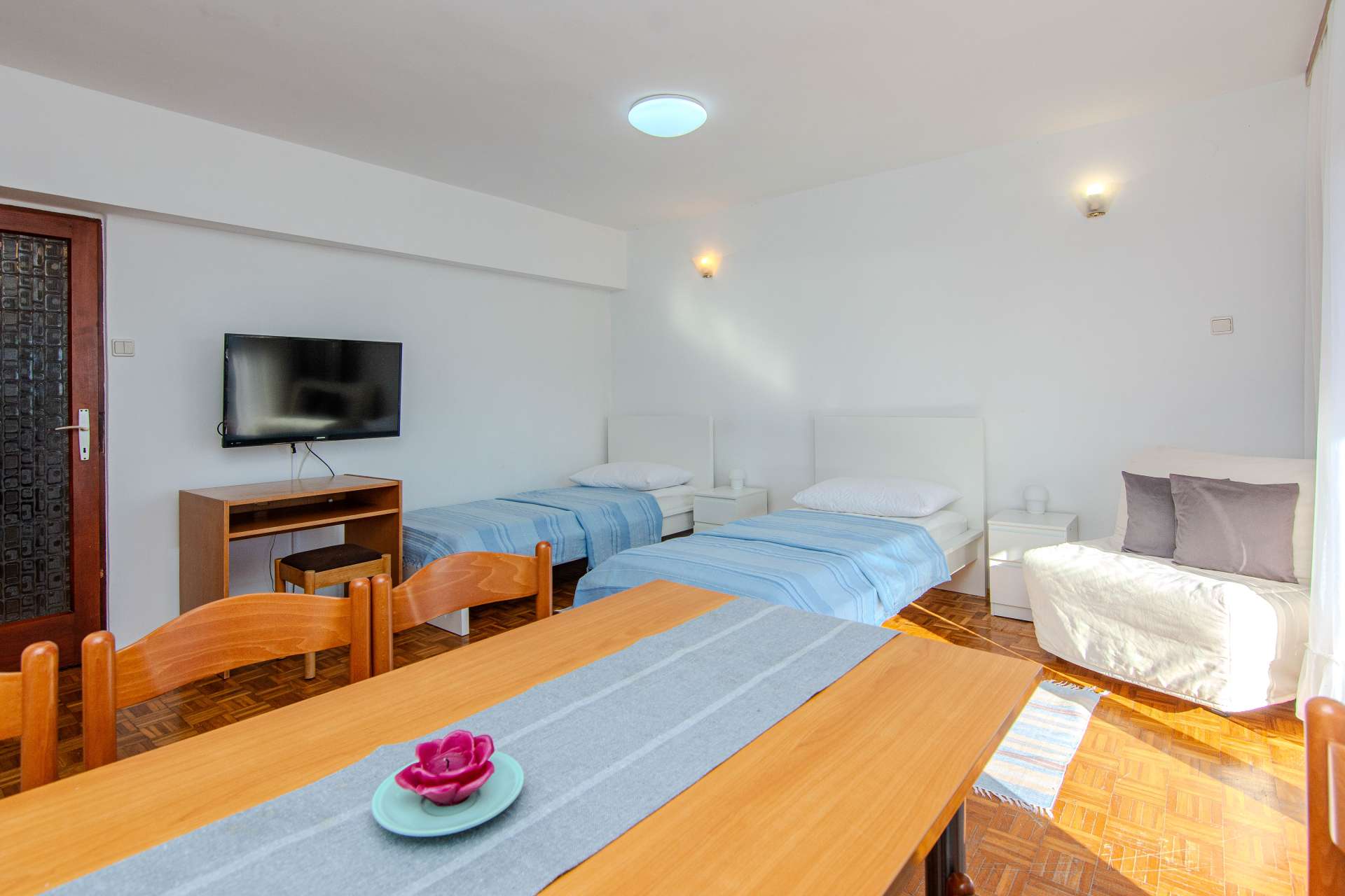 Apartment Kurta 1