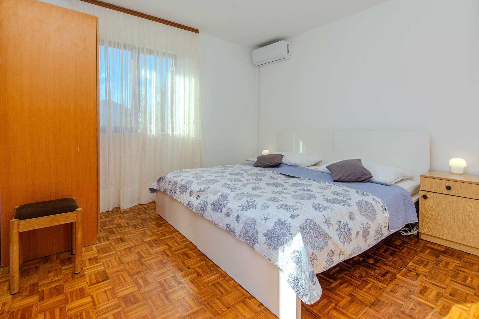 Apartment Kurta 1