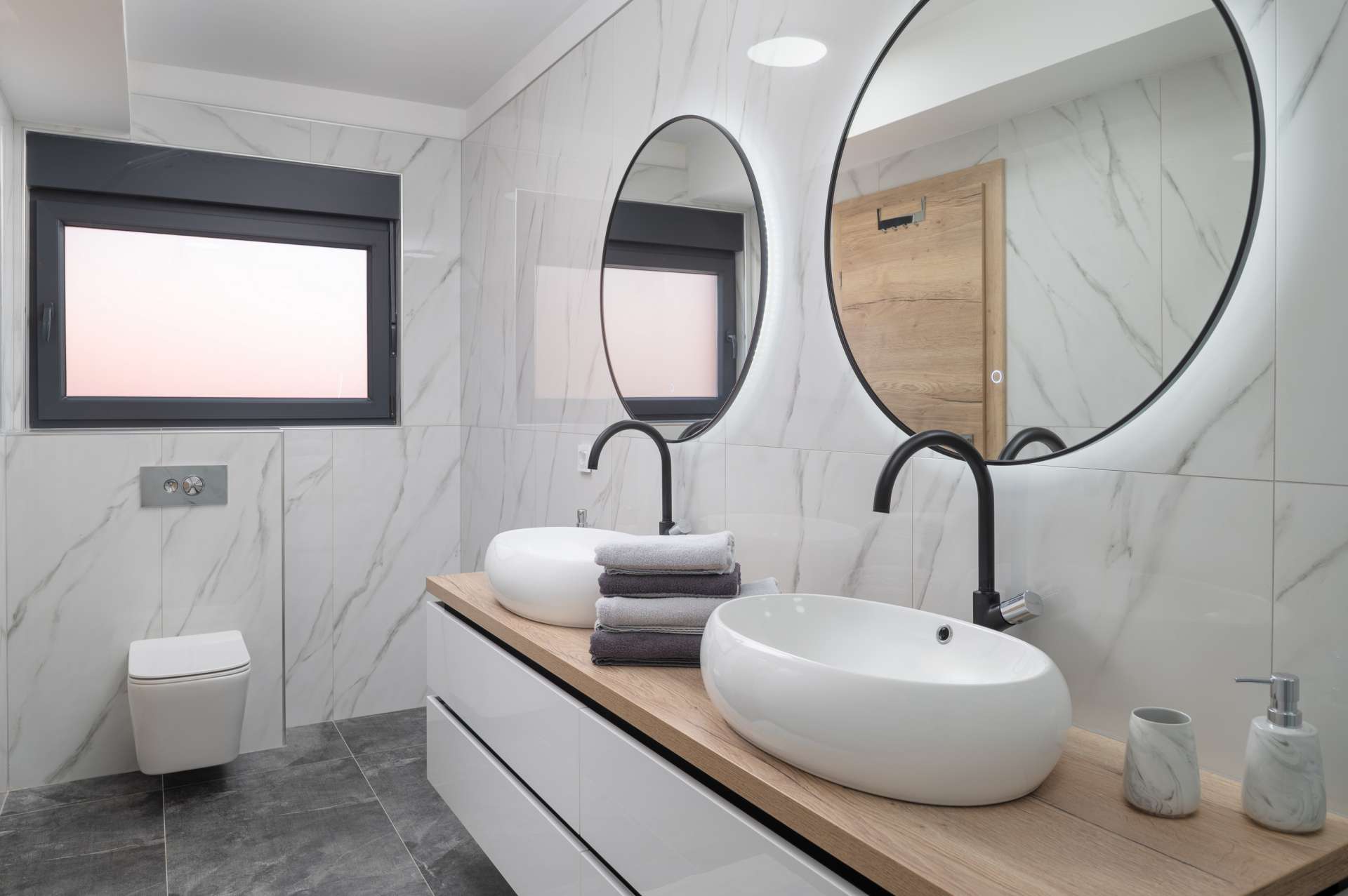 Penthouse Adela