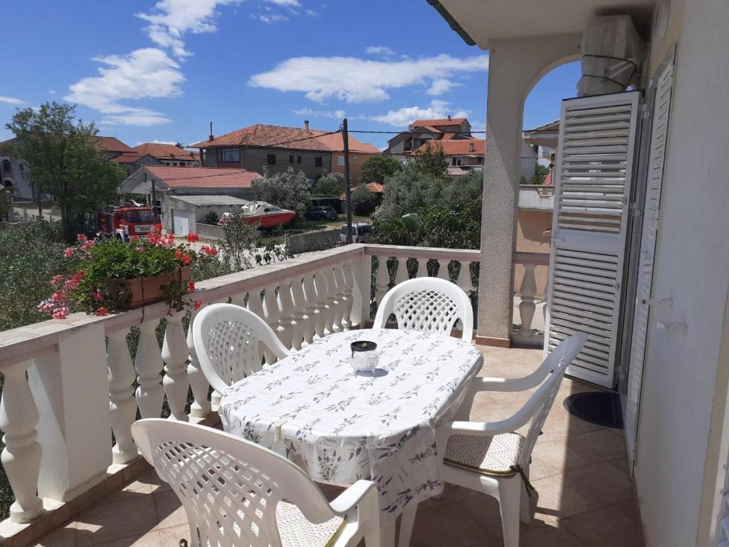 Apartment Krslovic 1